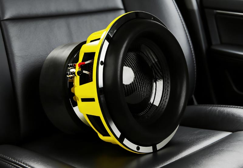 Subwoofer per auto in fibra di carbonio da 12 pollici: potenza di picco di 6000 W, bassi potenti in arrivo